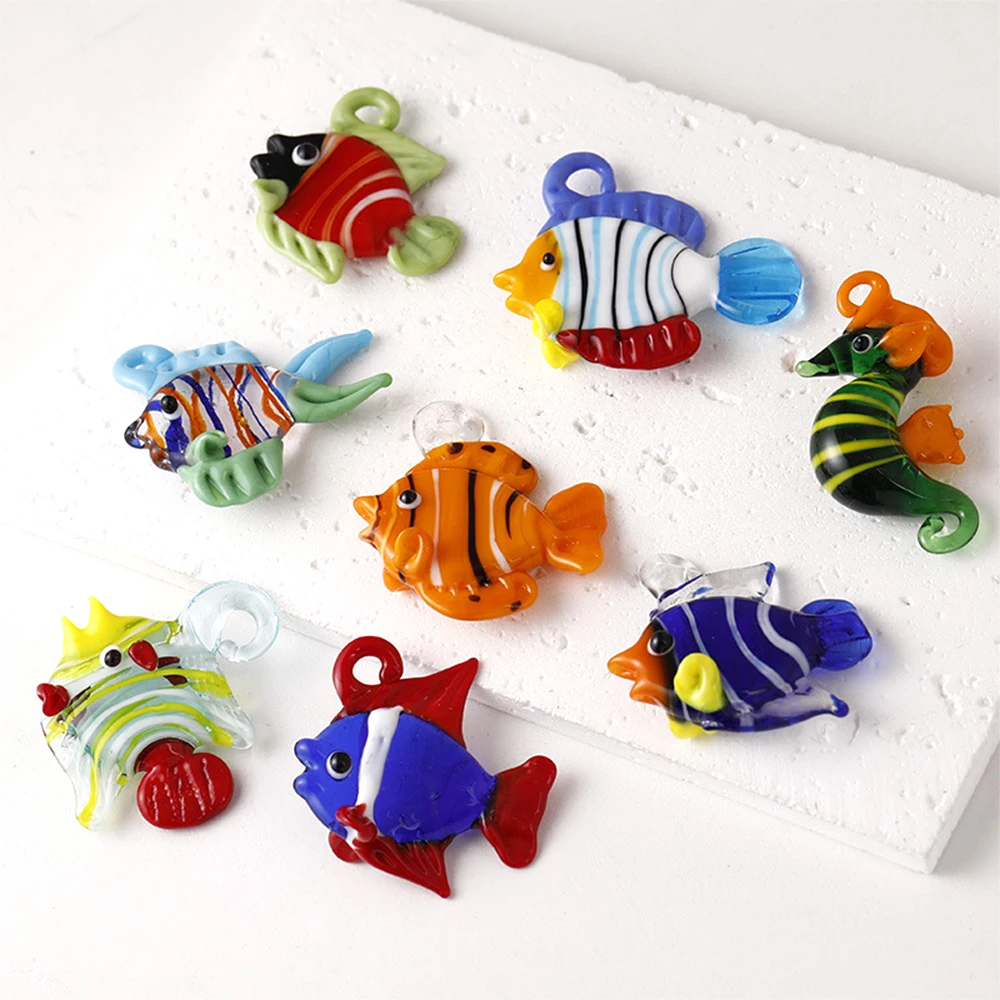 

2 PCS Colorful Tropical Ocean Small Fish Glass Pendant DIY Jewelry Making Necklace, Bracelet, Phone Case Accessories Materials