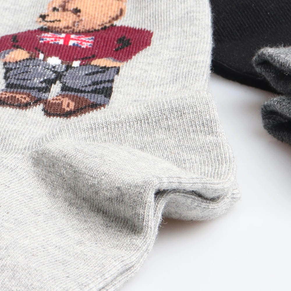 1 Pair Cartoon Gentleman Bear Men\'s Socks Comfortable Harajuku Skateboard Socks Novelty Breathable Sox Christmas Gift