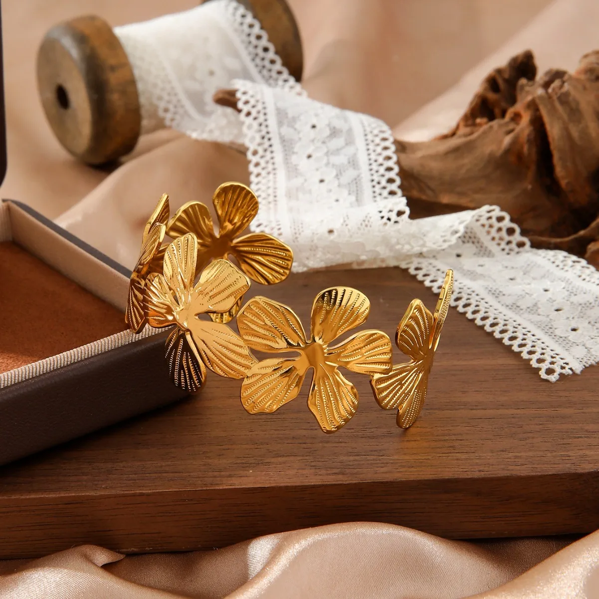 Einstellbare Edelstahl Armband Für Frauen Männer Ästhetische Blume Armreif Öffnung Gold Farbe Geometrische Armreifen Armbänder Schmuck