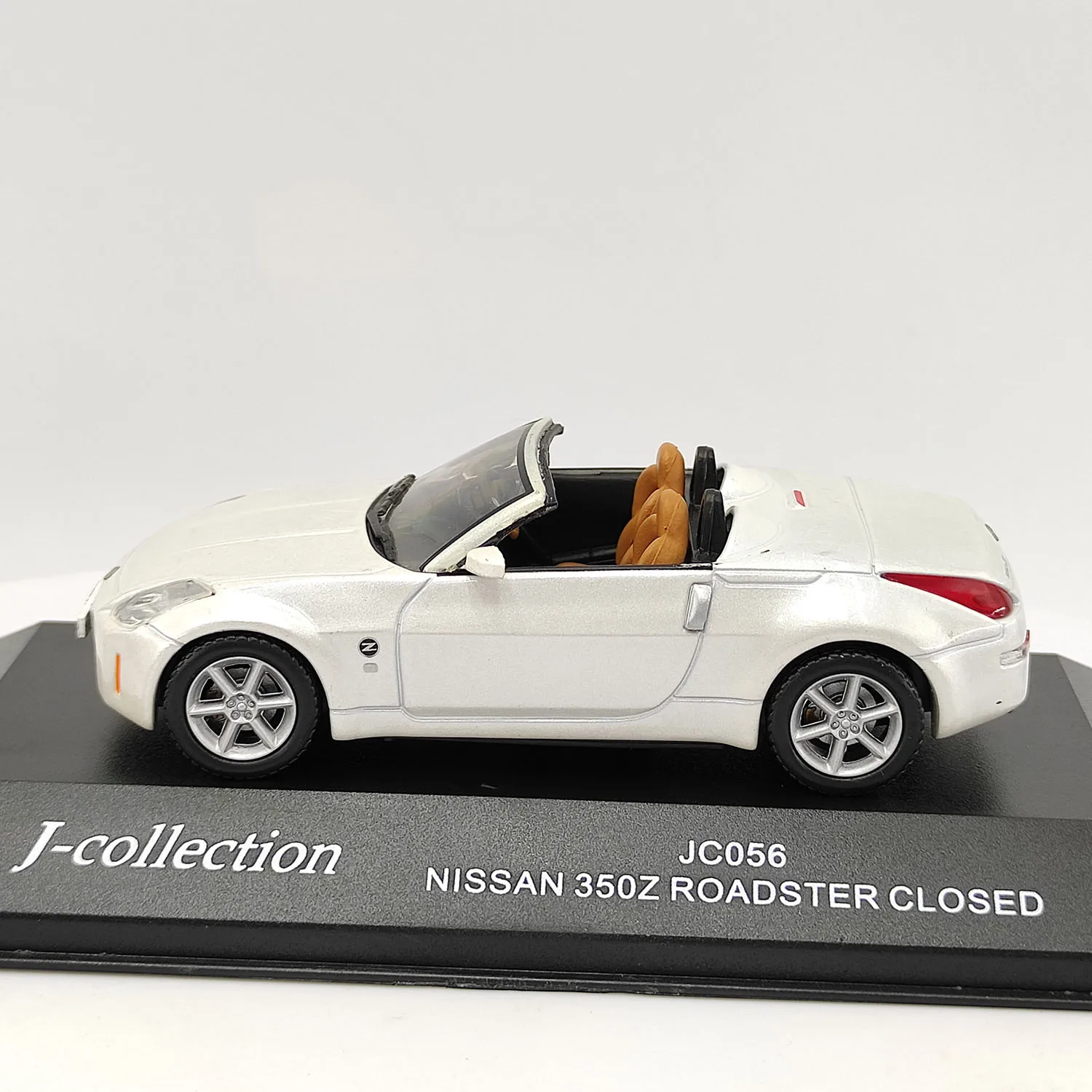 Defekt Diecast JC 1:43 Skala 350Z ROADSTER ZAMKNIĘTY Kabriolet Model Samochodu ze Stopu Kolekcjonerski Prezent Pamiątka Ozdoba Ekspozycyjna