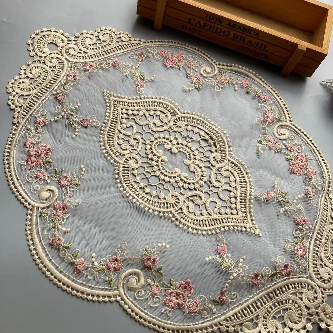 31*43CM Browm Flower Lace Applique Trim for Sofa Curtain Towel Bed Cover Trimmings Home Textiles Applique Cloth Polyester Mesh