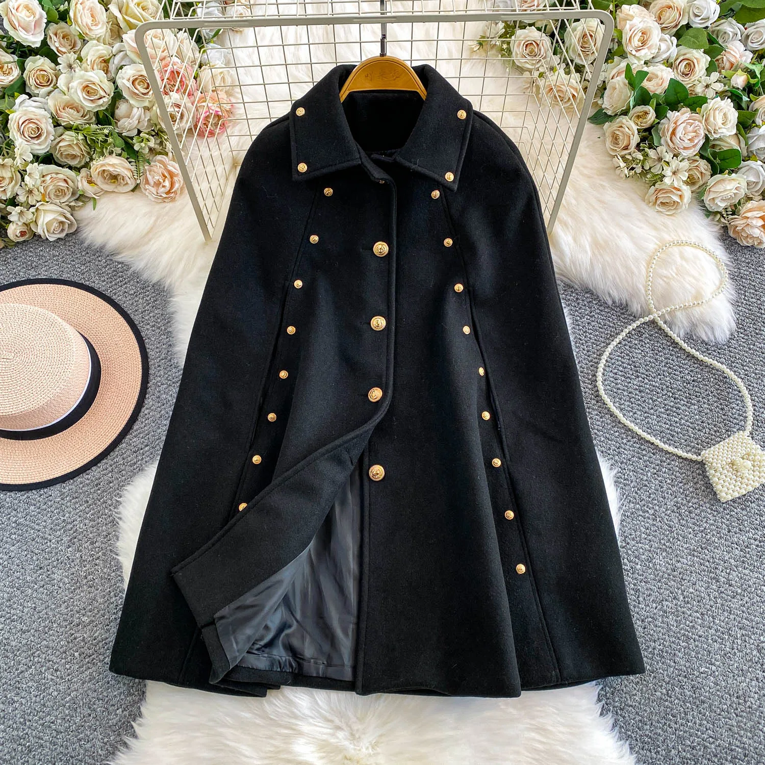 

Hepburn Style Fashionable Elegant Shawl Cape Coat Women's Winter Luxury Metal Buckle Medium Long Woolen Coat