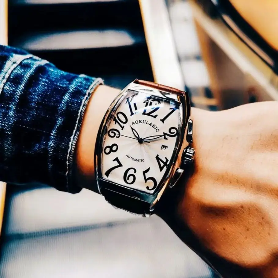 New Luxury Men's Mechanical Watch with Barrel-Shaped Case, Hollow Leather Strap, Personalized Waterproof Luminous Calendar Wristwatch, Fully Automatic Movement with Precise Timekeeping, Simple and Versatile Workplace Men's Watch, Popular Gift Item with High Value for Money