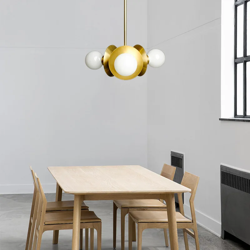 Nordic American Minimalist Personalized Pendant Light Artistic Iron Dining Pendant Light Magic Bean Glass Ball Chandelier