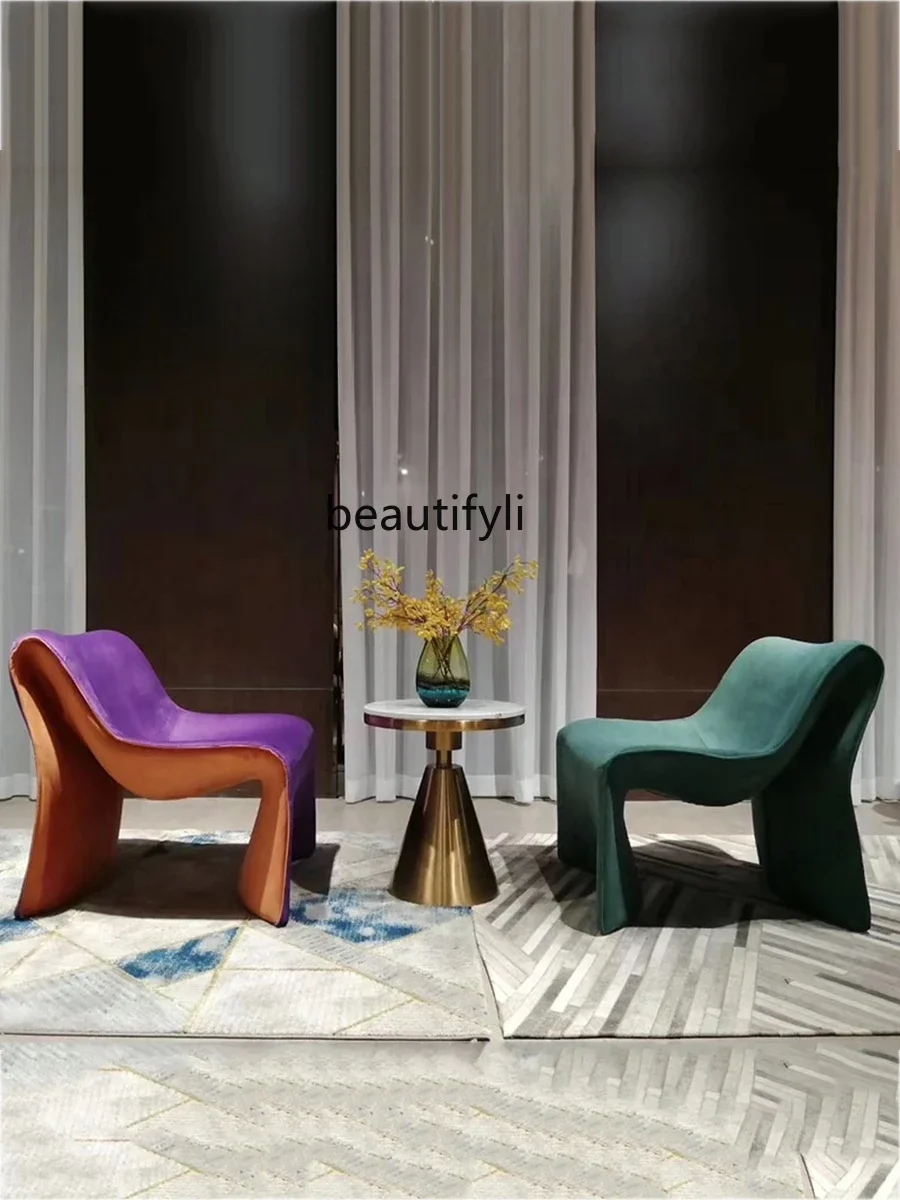 

Nordic Shaped FRP Sina High Heels M Shape Chair Hotel Model Room Lazy Casual