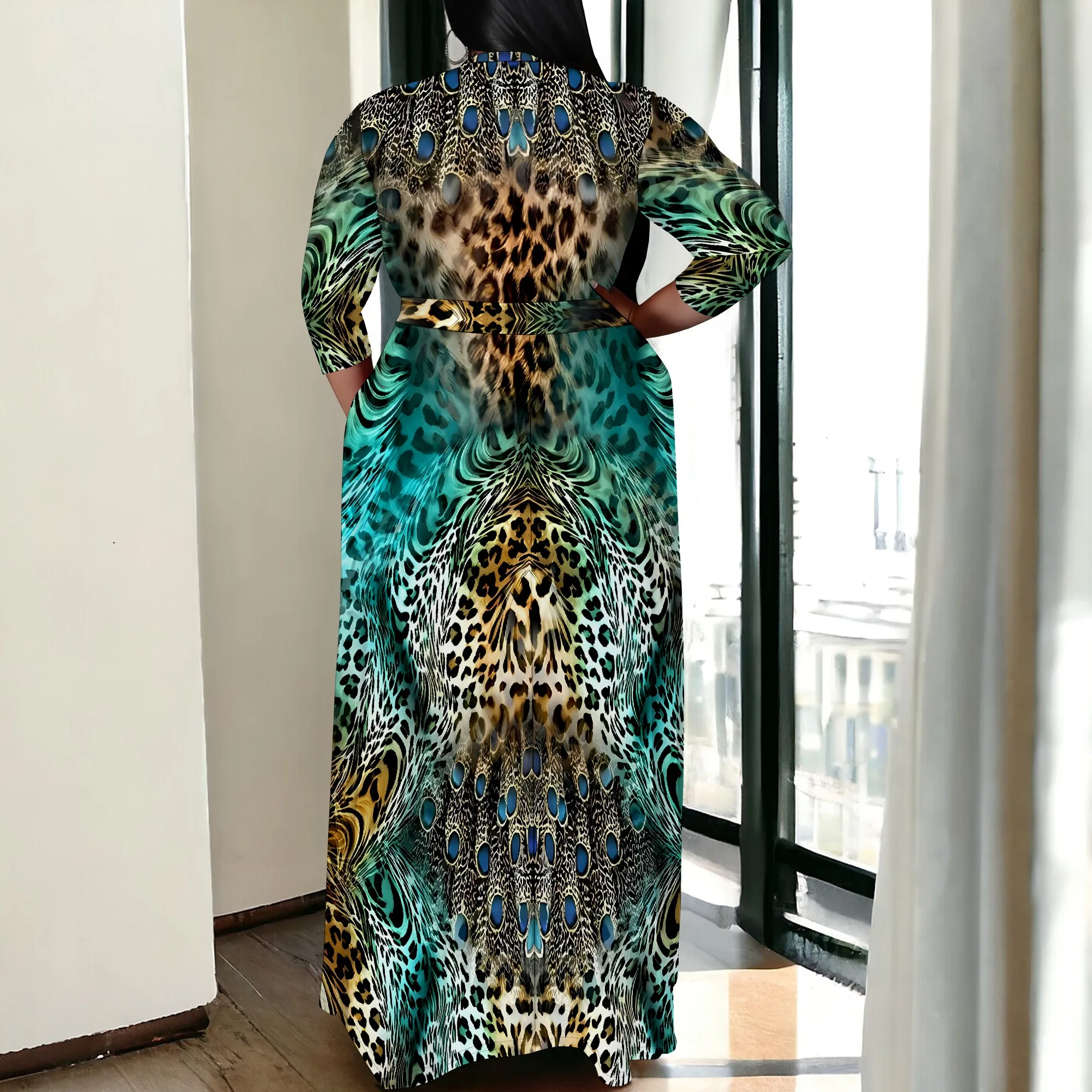 Nupusa プラスサイズ ヒョウ フェザー プリント ラップ マキシ ドレス 女性用 V ネック 3/4 スリーブ タイ ウエスト エレガントな秋の服装