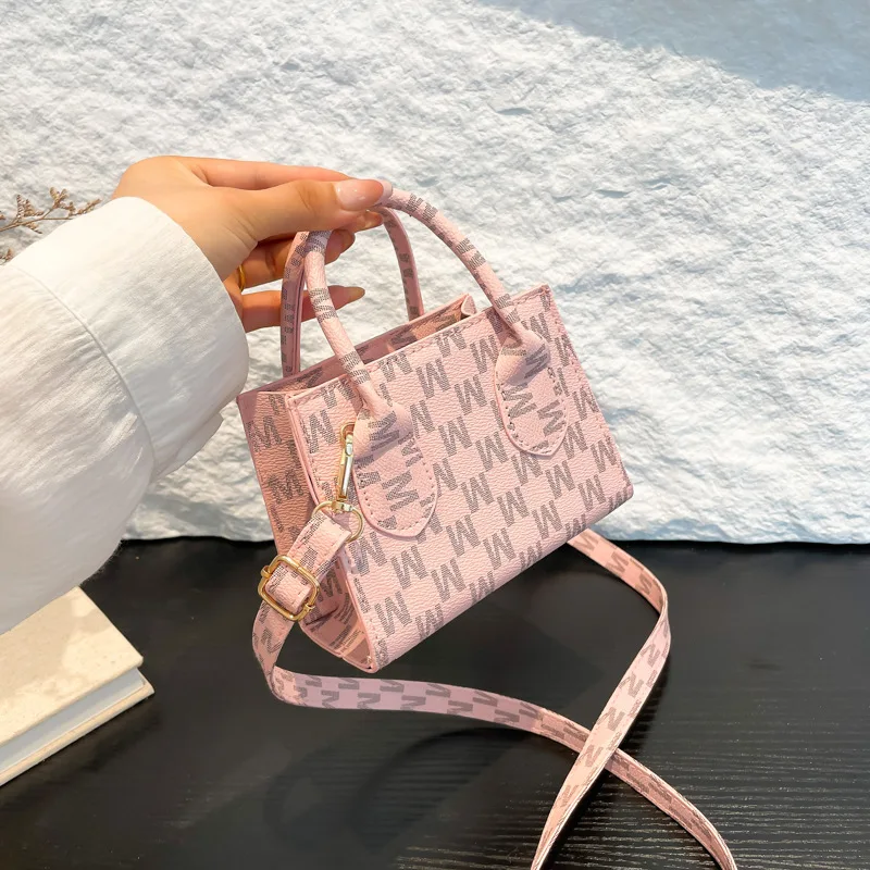 

2025 SS Minimalist Square Bag, Chic Convertible Top Handle & Crossbody Purse for Women, Versatile Day to Night Tote