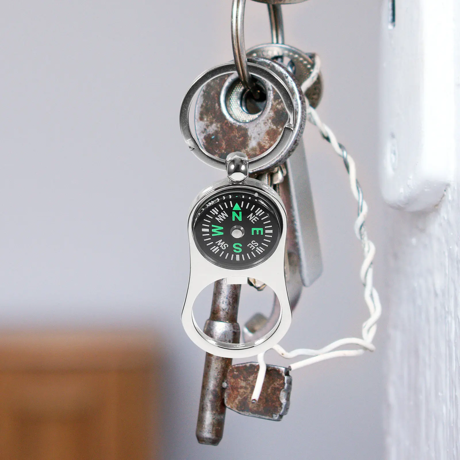 

Набор из 3 брелоков-компасов из сплава, креативный кулон-украшение для ключей, подвеска для автомобиля и сумки, брелок-компас из сплава