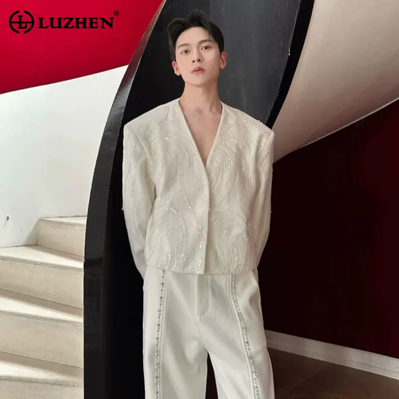 LUZHEN 2026 Fashion Luxury Embroidery Sequin Pattern Short Jacket Men Handsome Original V-neck Elegant Solid Color Coaat JY9431