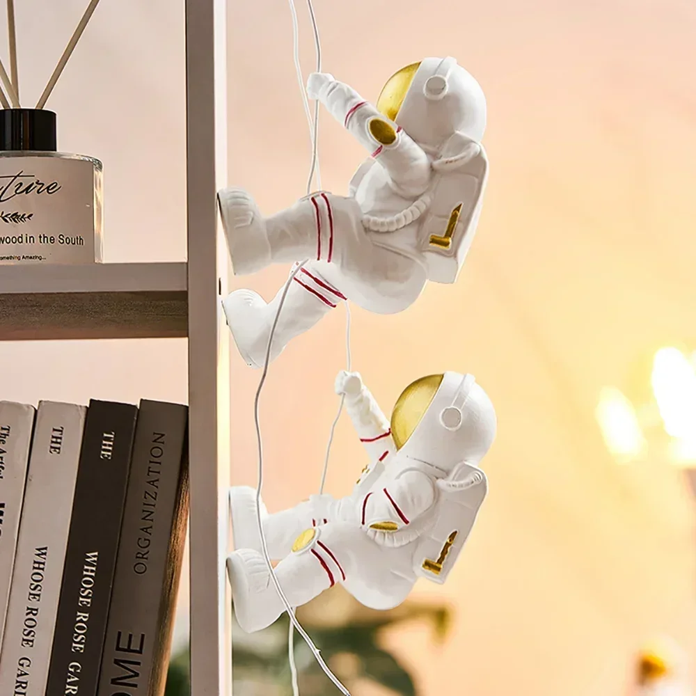 Classical Astronaut Statue Wall Decor Hang on the Wall Decor Refrigerator Bedroom Home Living Room  Aesthetic Room Decor