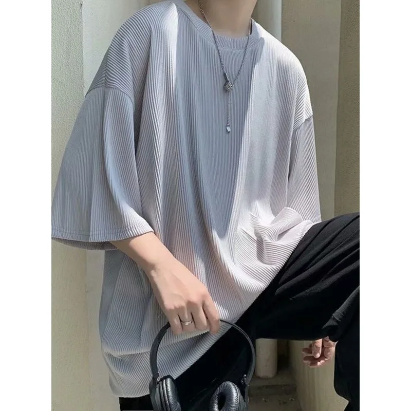 Drooping lodowy jedwab T-shirt z krótkim rękawem męski letni cienki design niszowy pięciopunktowy rękaw luźny wszechstronny prosty T-shirt modny