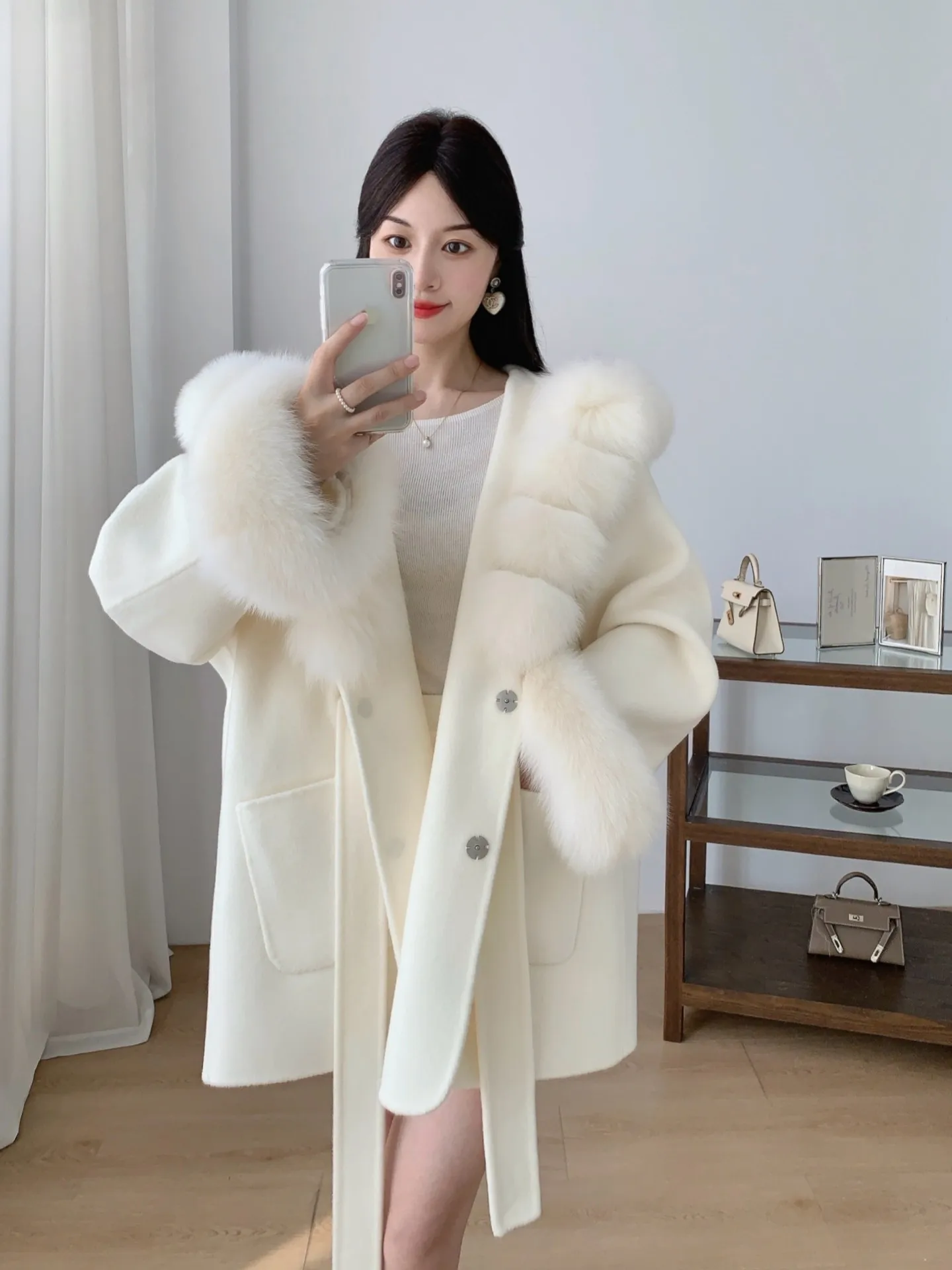 Moonlight white Light camel colo A spoiled young lady with high-end look, collar with and a woolen jacket for a woman