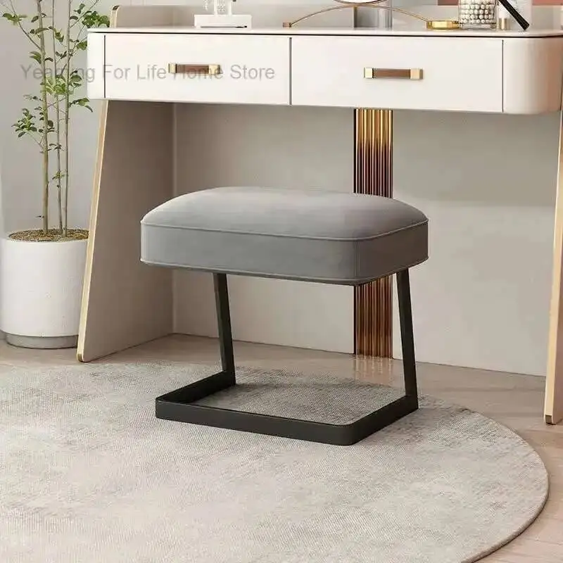 

Internet Luxury Stool, Nordic Light Bedroom, Dressing Famous Stool, Simple Modern High-end Home Nail Art, Small Makeup Chair