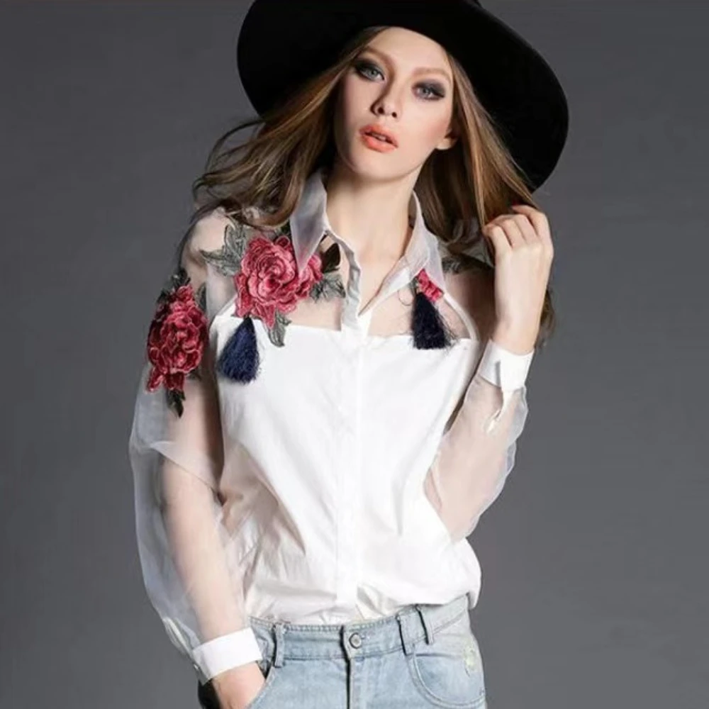 Womn's Fashion Floral Embroidery chiffon Blouse Long Sleeve Hollow Mesh Splicing White Shirt Plus Size Tops