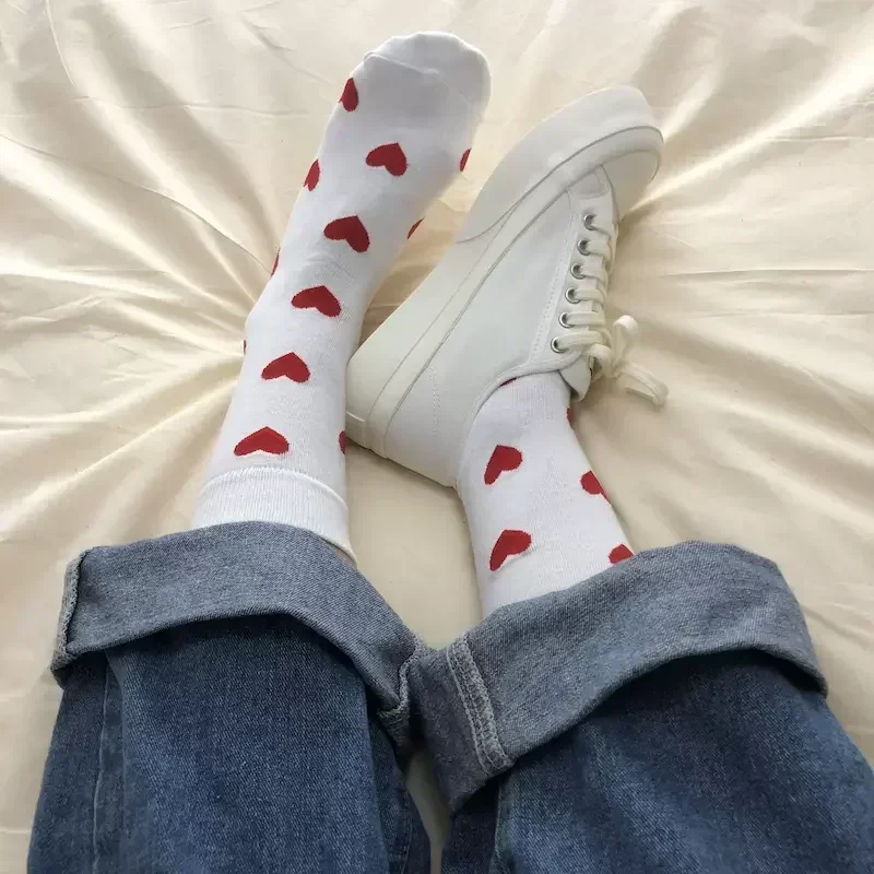 1/2 paia di calzini per ragazze dolci Cute Love Heart Cotton High Tube calzini corti morbidi alla caviglia donna primavera autunno Street Tide Crew Sock