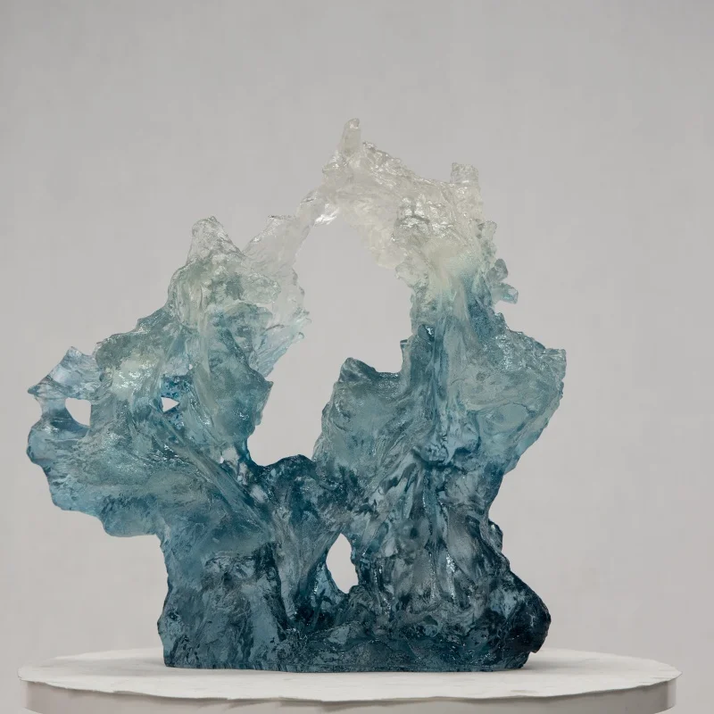 T*& Factory Custom  Clear Resin Craft Transparent Resin Sculpture Ornament for Home and Hotel Decorations