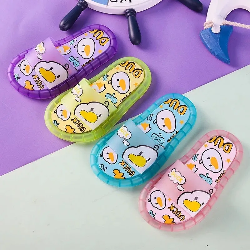 Children\'s Slippers in Summer with Flashing Lights, Cute Duckling Baby Cartoon Indoor and Outdoor Home Sandals