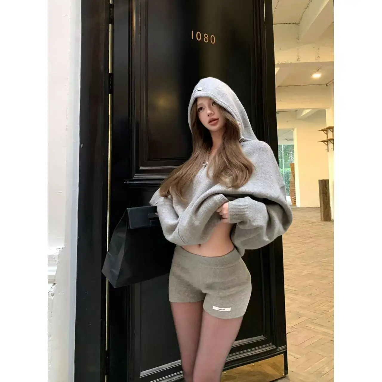 

2024 New Y2K Two-Piece Casual Lazy Wear Hooded Long-Sleeved Sweater Coat Women's Knitted Straight Shorts In Autumn And Winter