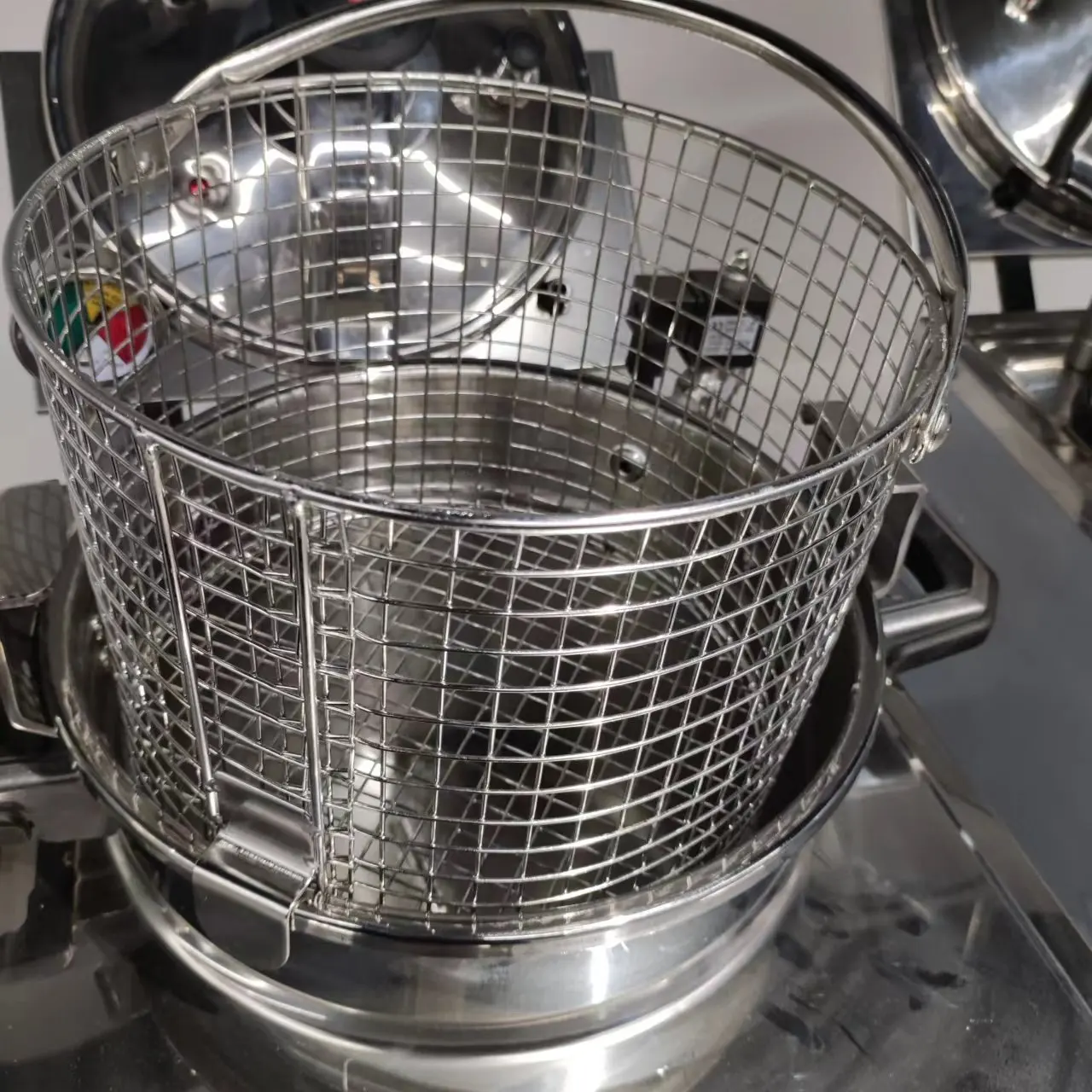 

Коммерческая электрическая фритюрница под давлением курицы, масляная фритюрница, резервуар емкостью 12,5 л с высоким качеством MDXZ-22