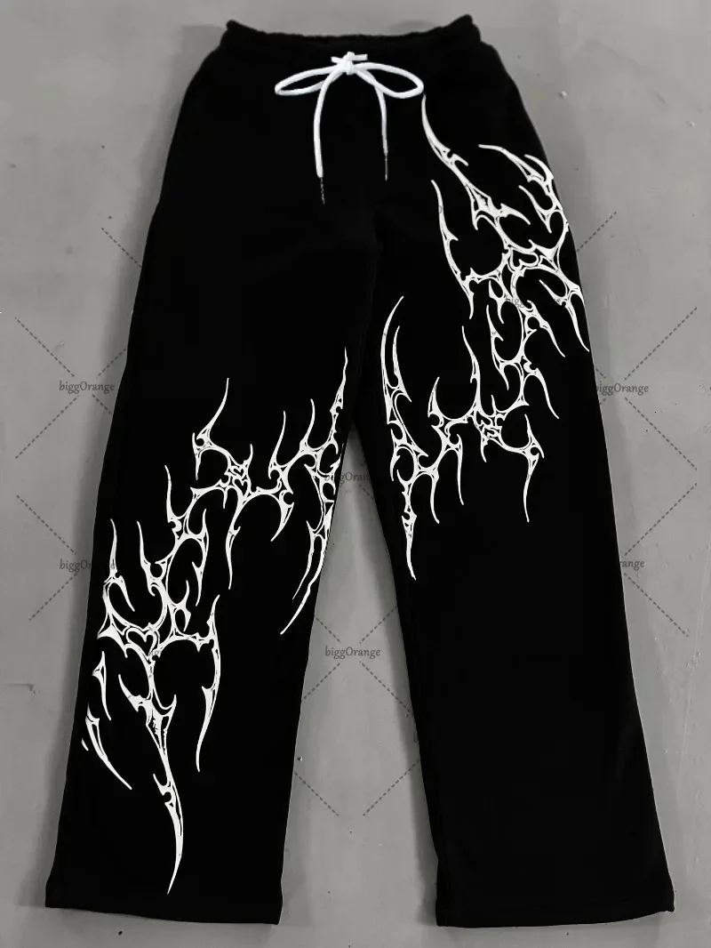 Sommerliche, neue, dunkle Gothic-Hose in Schwarz, locker geschnitten, mit weißem Dornen- und Flammenmuster, lässig, vielseitig, für Damen, Herren und Kinder, amerikanische Oversize-Hose – Detail 6
