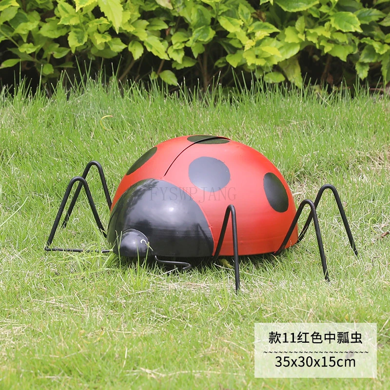 Simulation Ladybug Ornaments Outdoor Iron Sculpture Garden Landscape Garden Courtyard Seven-Spot Ladybug Decorative Artwork