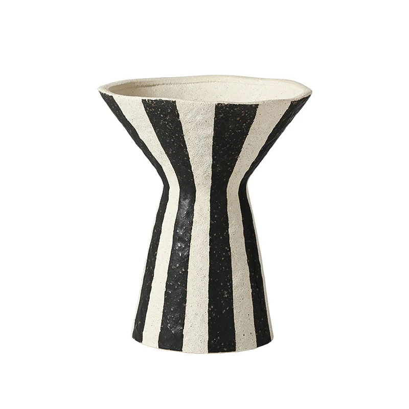 

CN retro style hand-painted black line wide mouth ceramic vase sales office club entrance creative soft decoration crafts
