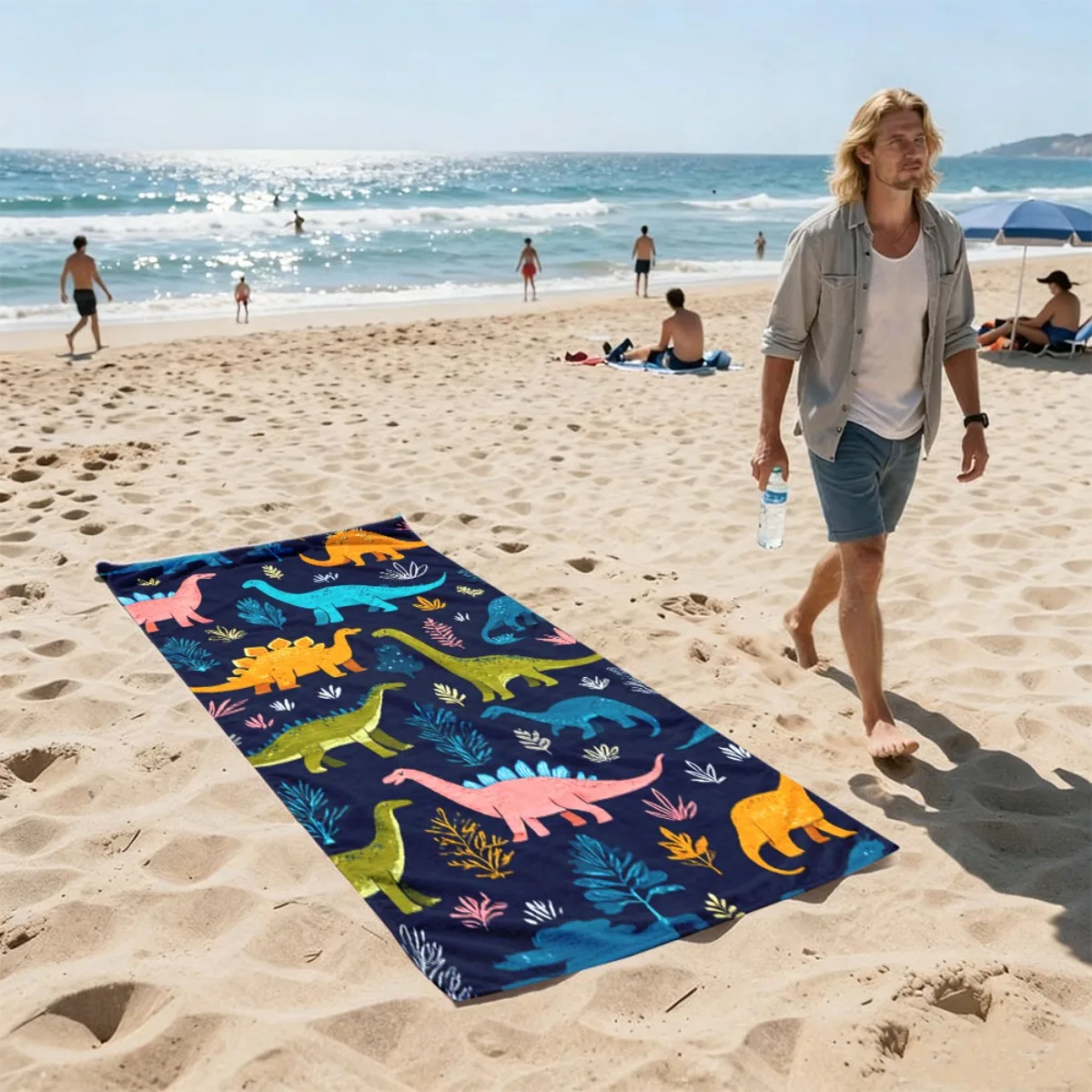 Children's Interest Dinosaur Theme Pattern polyester microfiber beach towel is highly absorbent, suitable swimming beach outings
