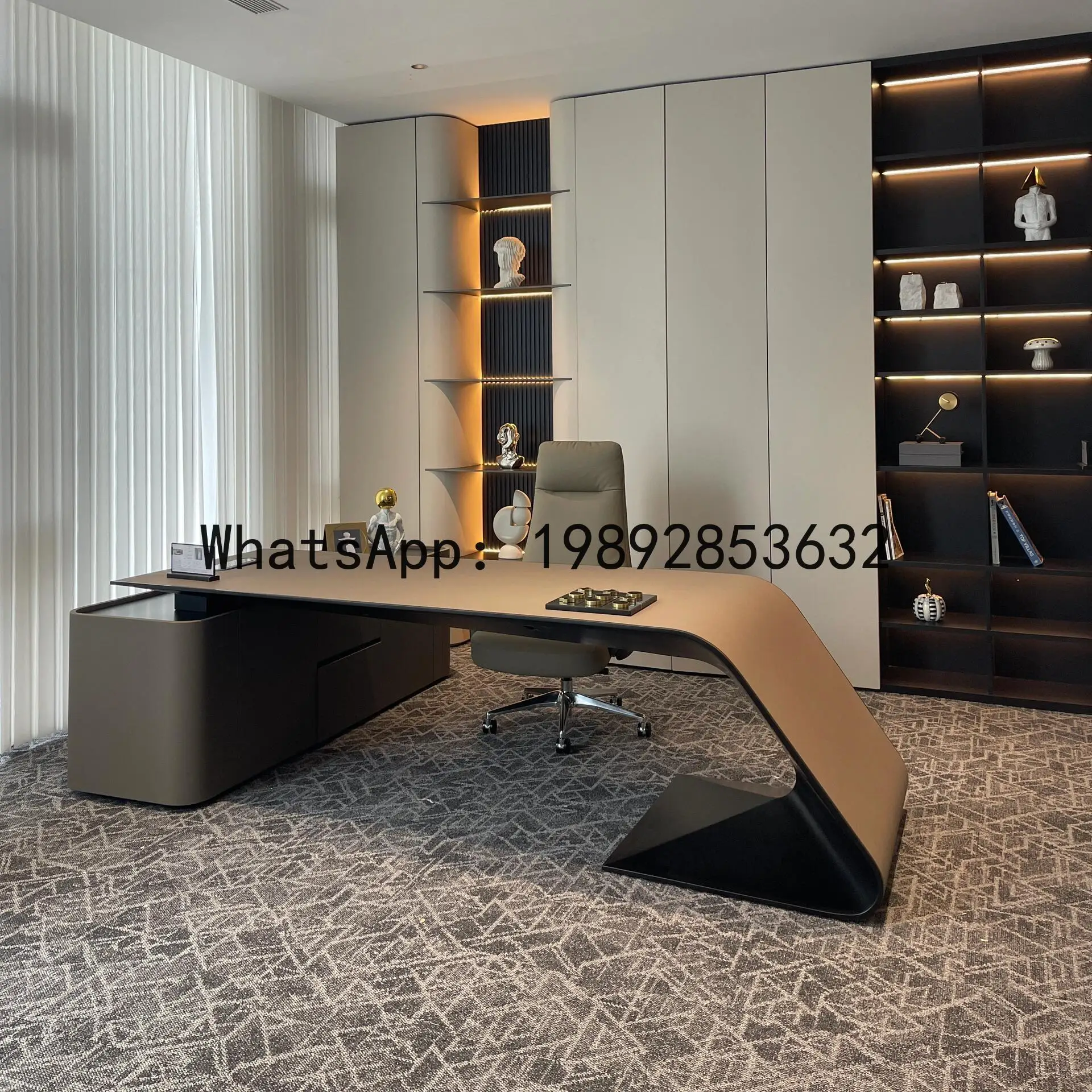 CZ High-End Office Executive Desk High-End President Desk Simple Modern Office Manager Desk and Chair Set Executive