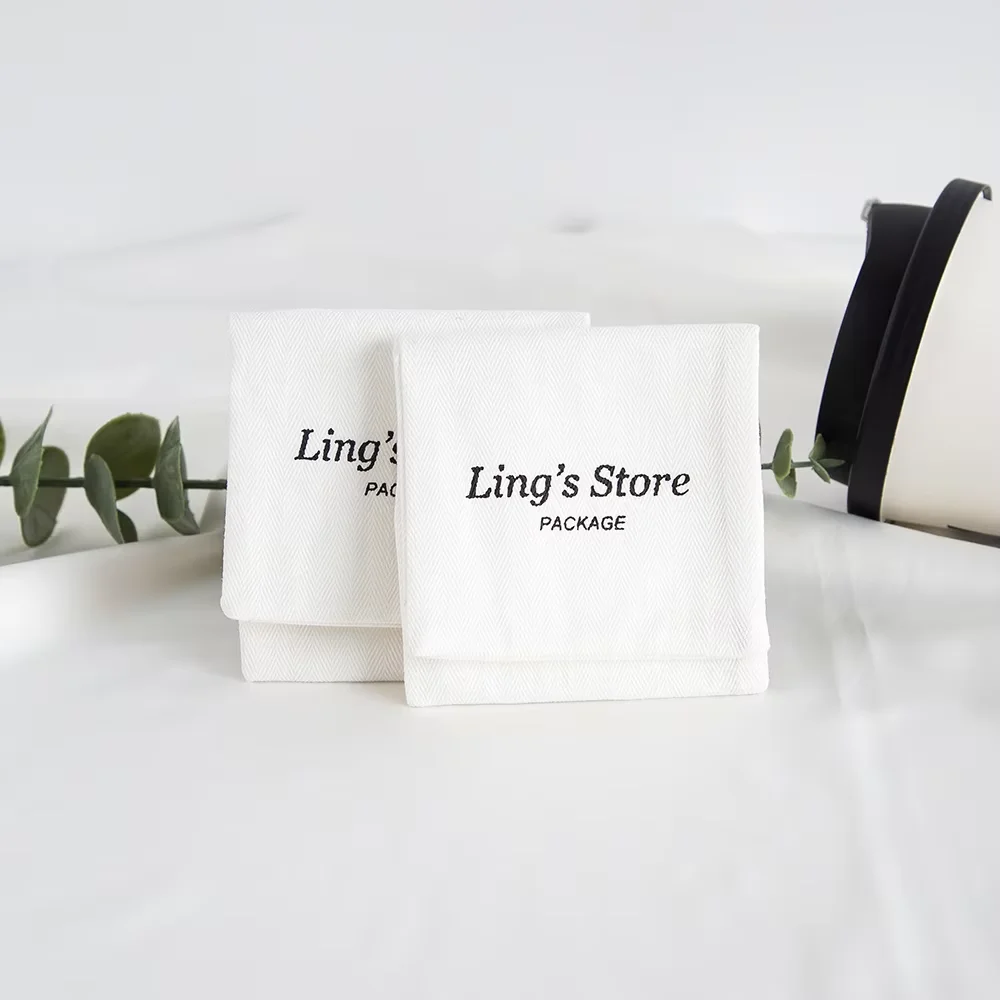 

50/100Pcs Custom Logo Herringbone Cotton Jewelry 8x8cm Protable Organizer Bag Envelope Style Jewellery Pouch Bracelet Pendant
