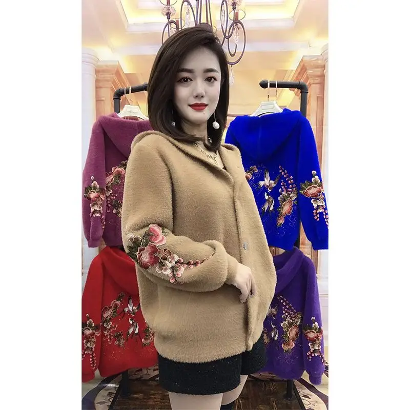 Autumn Winter New Imitation Mink Velvet Women Hooded Embroidered Wool Thick Coat Loose Casual Fashion Knitted Sweater U862