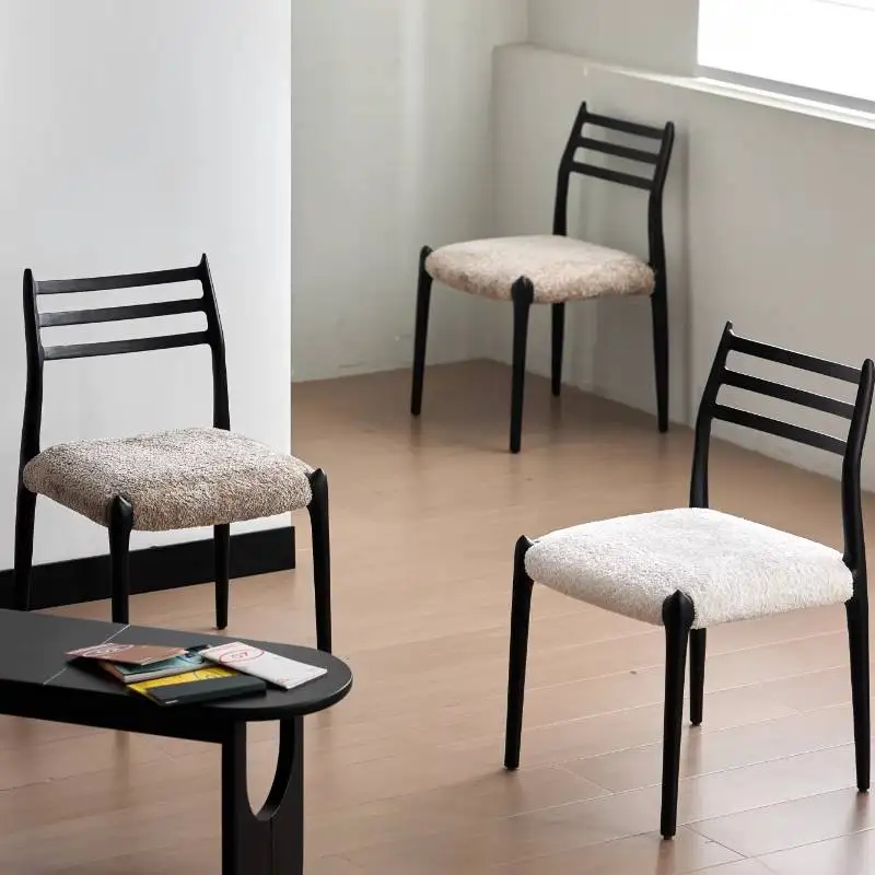 

Black Metal Legs Dining Chair Velvet Upholstered Modern Mid Century Dining Chair Salon Relaxing Cadeira Vintage Furniture