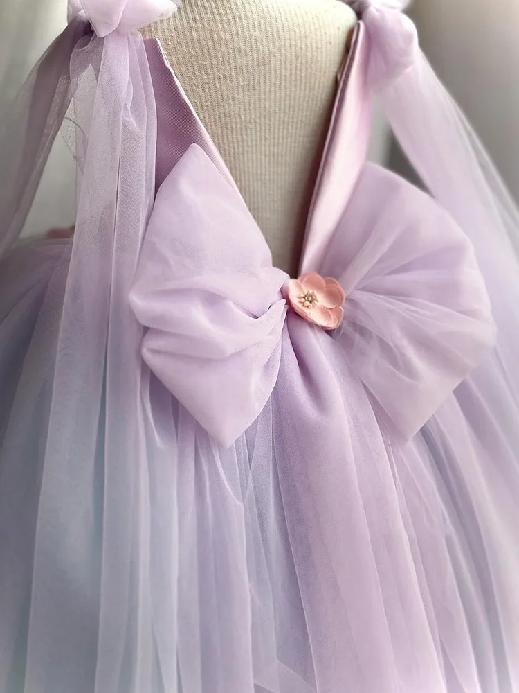 Abito da ragazza di fiore con applique 3D viola per matrimonio Abito da ballo per prima comunione in tulle gonfio per principessa per bambini, festa di compleanno per bambini