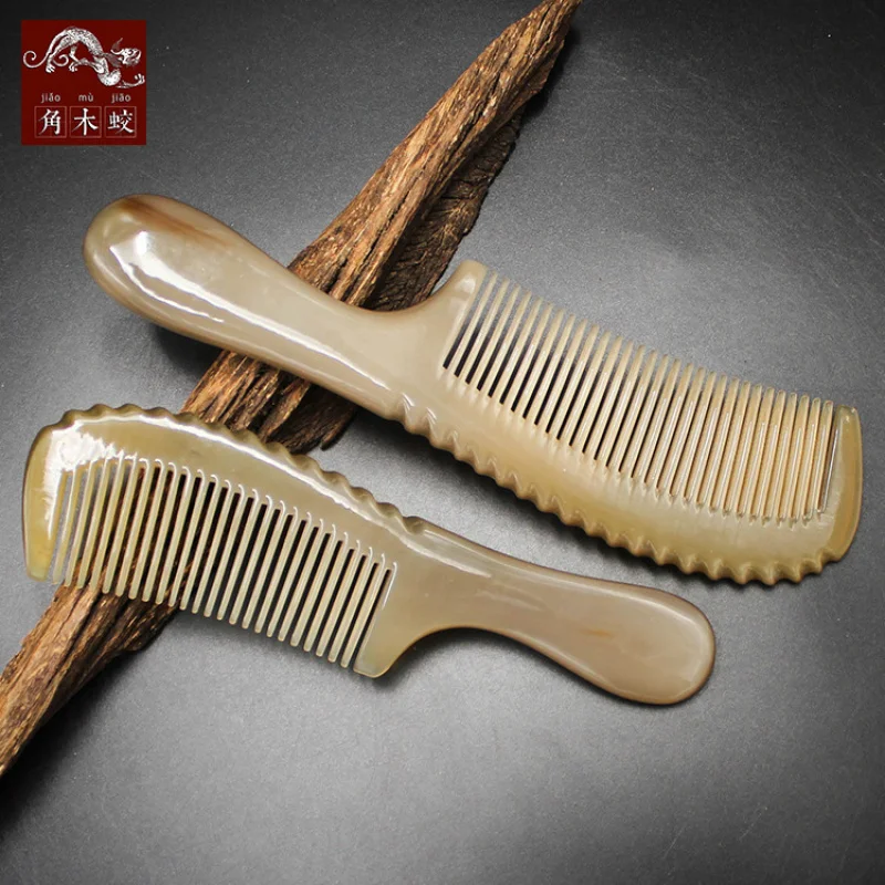 

Hornwood Yak Horn with Fine Teeth and Round Handle, Massage Hairdressing Comb