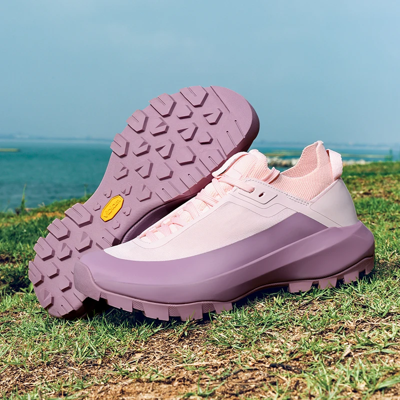 

2025 Новая походная обувь для мужчин, черно-белая горная обувь, мужская уличная прогулочная обувь, мужская резиновая треккинговая походная обувь