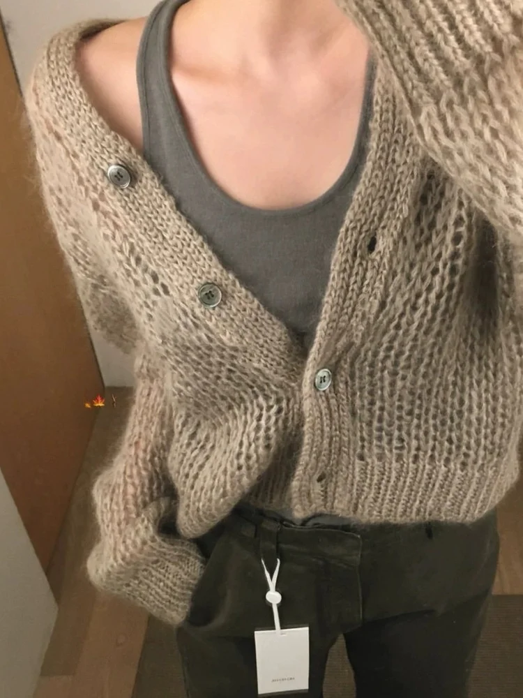 سترة محبوكة غير رسمية للسيدات Svel V-Ne سترة ذات لون نقي Dongda Gate سترة صوفية عصرية على مهل