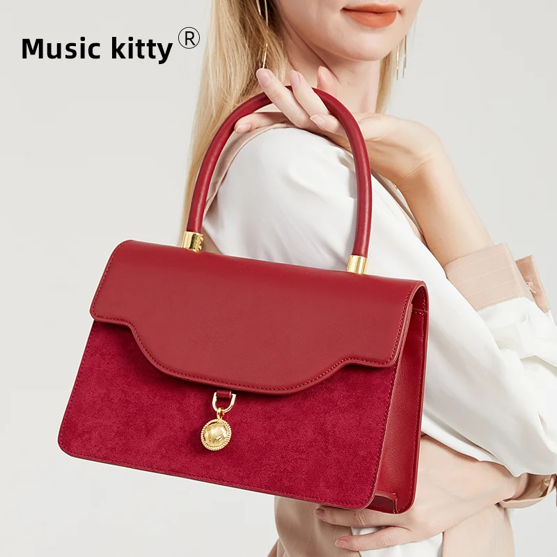 Vintage high-end feeling wedding red velvet wedding bag, crossbody small square bag, high-end feeling portable bride bag