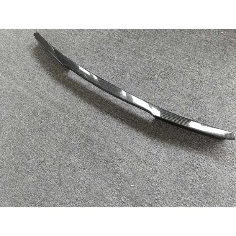 

Используется для Ferrari 458 гг., Италия и паук и Speclale V-образный комплект заднего спойлера из углеродного волокна 2011-2016 гг.