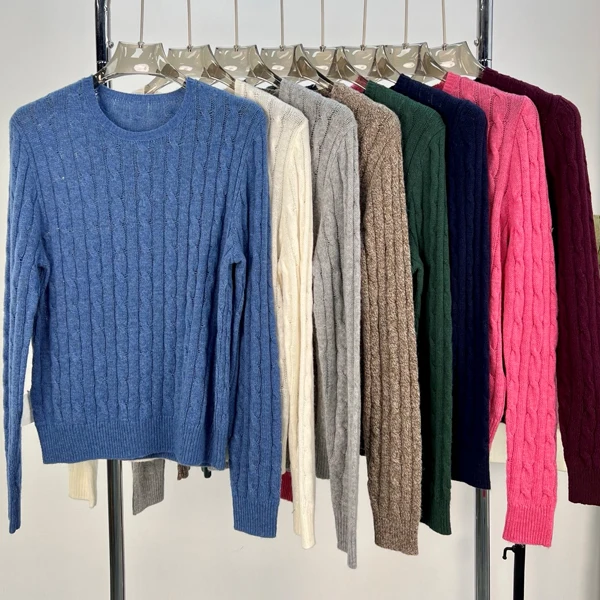 

Classic Knitted Long Sve Wool Camere Women's Top round Ne Embroidered Neutral Sle Color Faionable Pullover