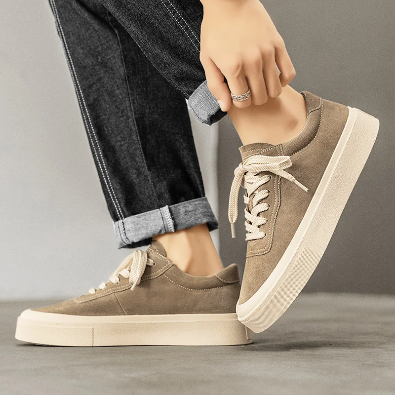 Genuine leather Original Skateboard Shoes Men Fashion Sneakers Men Streetwear Suede Platform Shoes Men Designer Skate Sneakers