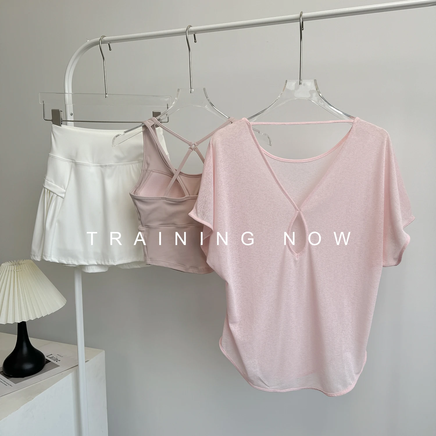 

Спортивный костюм для бадминтона для женщин в летнем Интернете, знаменитости, высококачественный жилет для тренировок с красивой спиной, профессиональный тренажерный зал