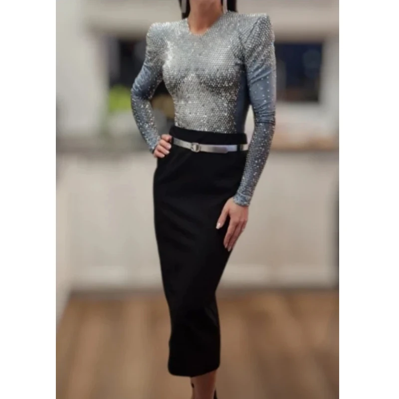 

Новый сексуальный современный танцевальный костюм с длинными рукавами, украшенный серебряными стразами, для женщин, для вечерних мероприятий, роскошных вечеринок, ночных клубов и сценических выступлений.