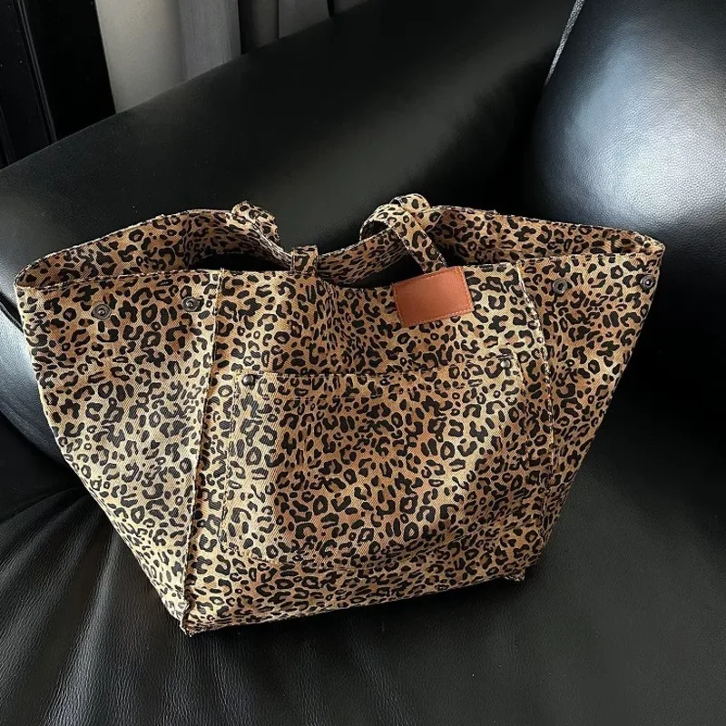 

Leopard Print Large Capacity Tote Bags For Women 2025 New Stylish Canvas Good Quality Shopper Shoulder Bags Ladies Staple Piece