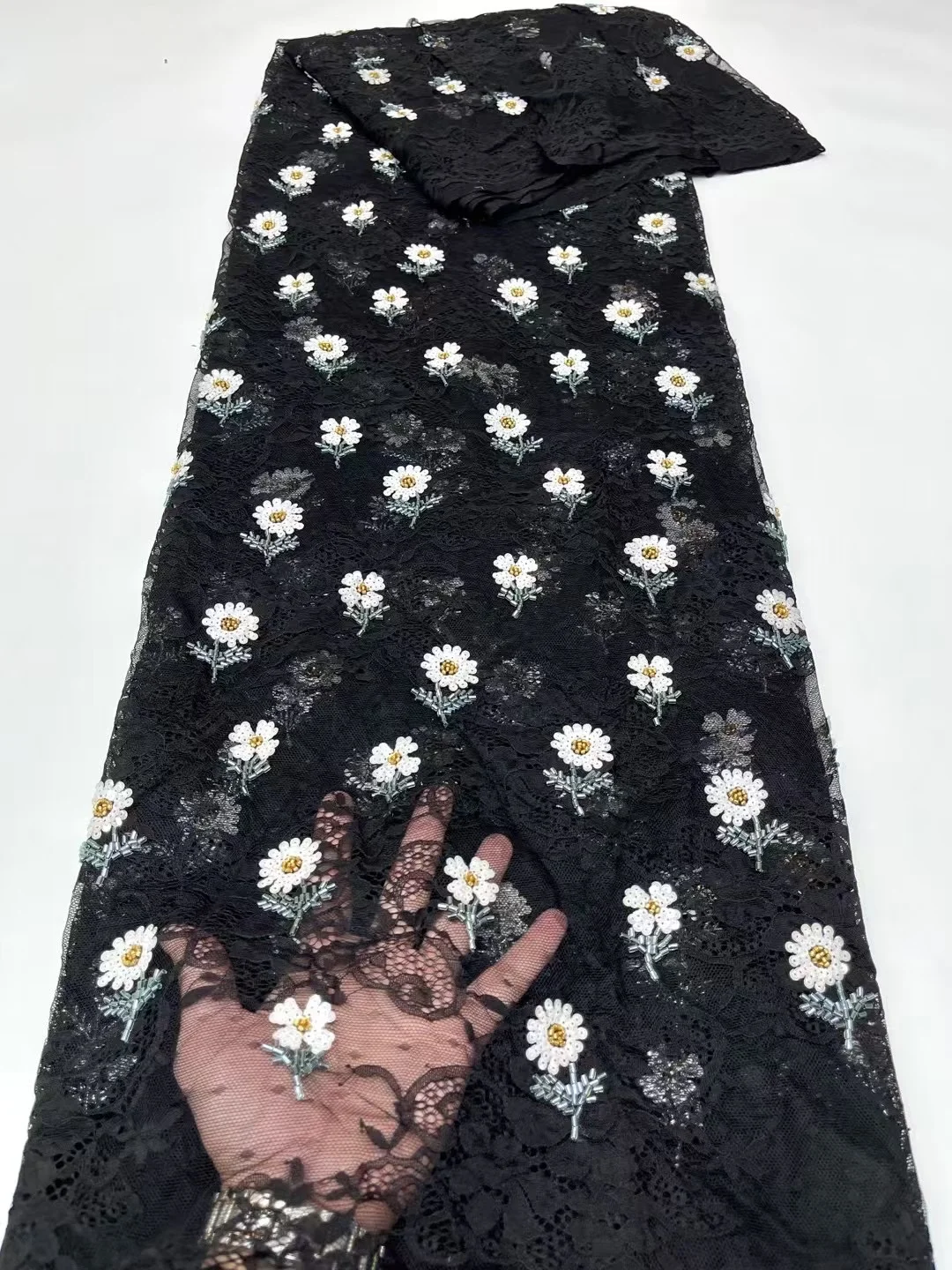 

Hot On Sale Fabric High Quality Handmade Flowers Embroidery Net Lace Luxury Design For Party Evening Dresses