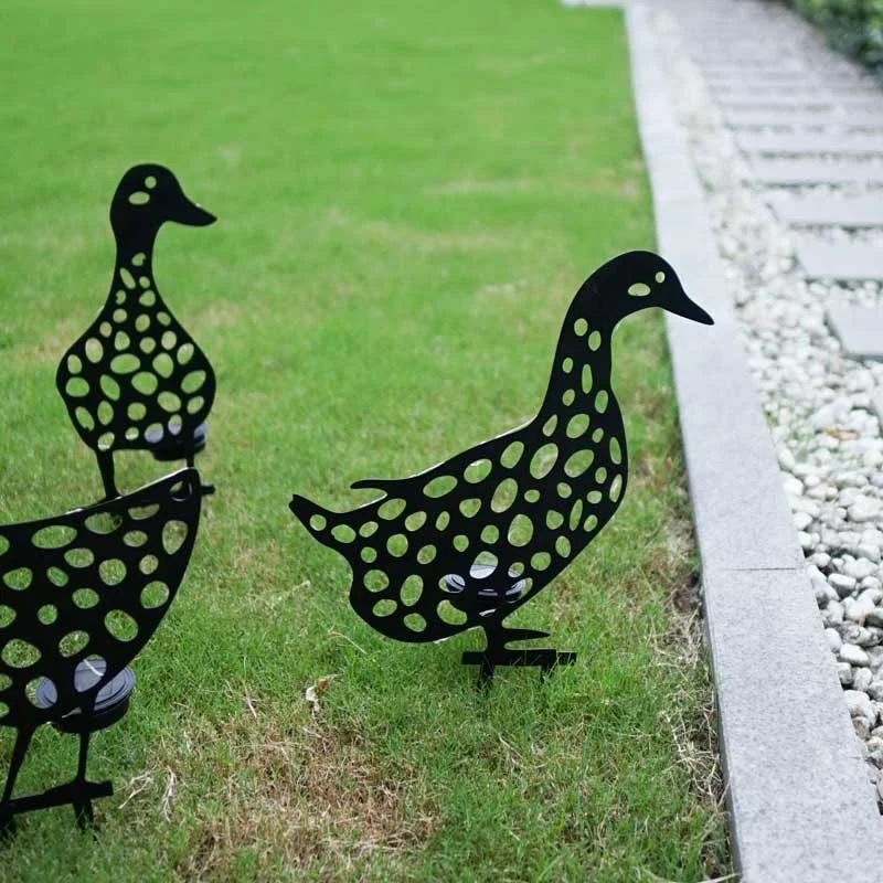 Metal Hen and Chicks Silhouette Garden Stakes, Garden, Lawn Decor,  Solar Light Garden Decoration Animal Statues