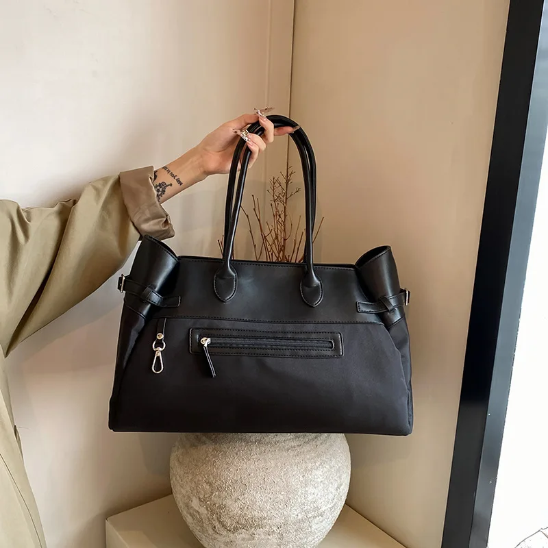 

Женская модная сумка-тоут Urban Fashion класса люкс, большая вместительная сумка, новинка 26, трендовая универсальная повседневная сумка с элементами пэчворка, премиум-класса, на плечо