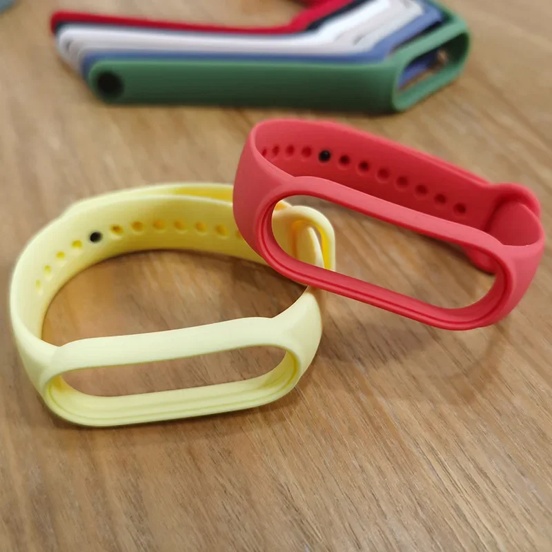 Cinturino di ricambio per Xiaomi Mi Band 5/6 Smart Bracciale in morbido silicone per Mi Band 3/4 Cinturino da polso colorato e confortevole