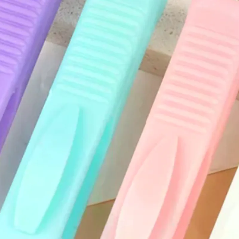 

1PC Creative Nurse Doctor Convenient Ampoule Bottle Opener Plastic Handle Medical Tools Fish Ampule Breakers