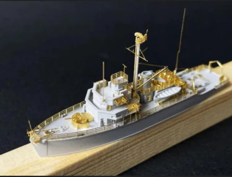 EVMODEL S104 1/700 US NAVY zestaw modeli do składania trałowiec agresywnej klasy