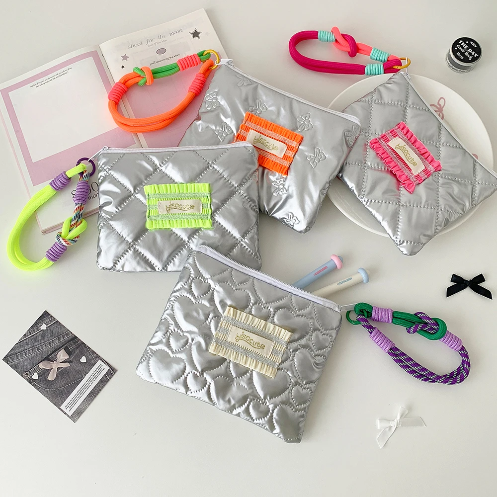 Moda coreana quadrado prata amor saco de maquiagem bolsa na moda meninas batom saco de armazenamento presentes estudante papelaria lápis caso novo
