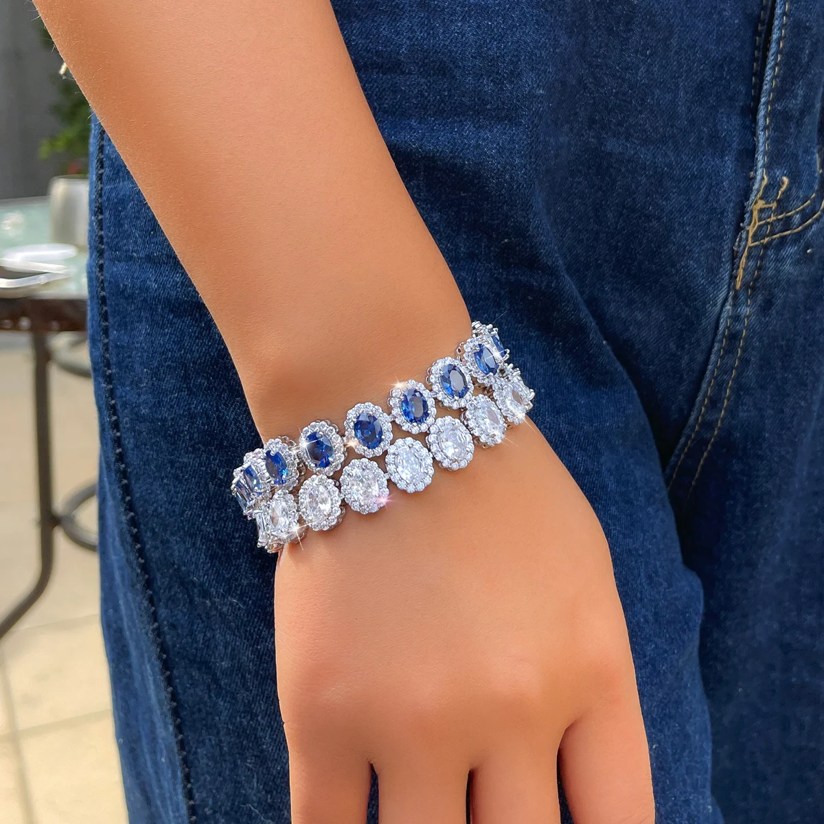 CWWZircons Luxury Shiny White Blue Big Oval CZ Crystal Women Tennis Bracelet for Girls Birthday Party Jewelry Festive Gift S0301